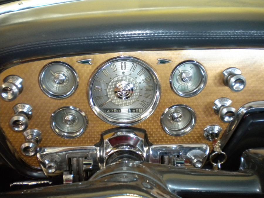  Packard Caribbean Hardtop 1956 года  (фото 6 из 13)